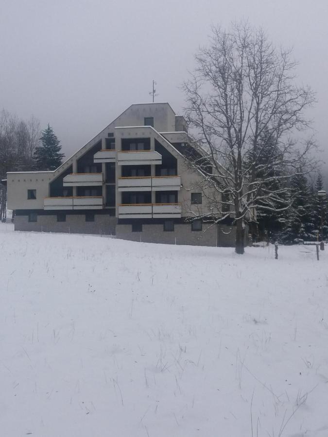 Hotel Ceska Farma Dolni Dvur 外观 照片